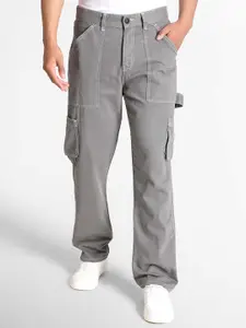 The Roadster Lifestyle Co Men Pure Cotton Straight Fit Cargos Trousers