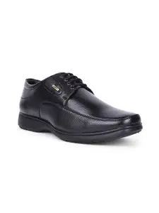 LIBERTY HOL 131E Men Solid Formal Derby Shoes