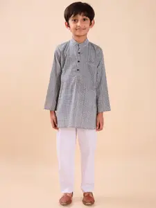 Sangria Boys Printed Pure Cotton Straight Kurtas