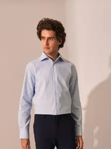 SELECTED Men Spread Collar Solid Cotton Formal Shirt