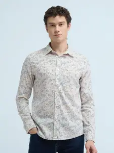 Flying Machine Men Spread Collar Abstract Printed Cotton Slim Fit Casual Shirt