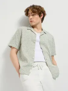 THE BEAR HOUSE Men Cuban Collar Micro Checked Cotton Casual Shirt