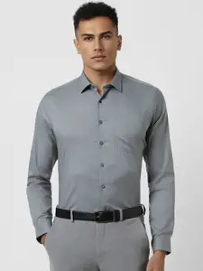 Van Heusen Men Spread Collar Checked Cotton Slim Fit Formal Shirt