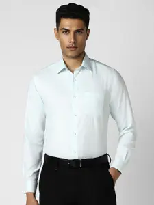 Van Heusen Men Spread Collar Solid Cotton Slim Fit Formal Shirt
