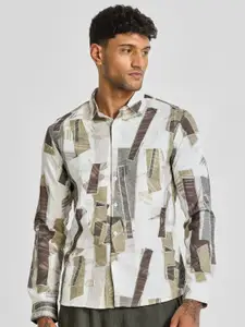 Snitch Men Smart Spread Collar Abstract Printed Casual Shirt