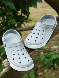 Liberty Men Solid Clogs