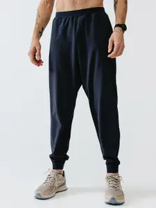 Kalenji By Decathlon Men Mid Rise Joggers With Side Zipper Pockets