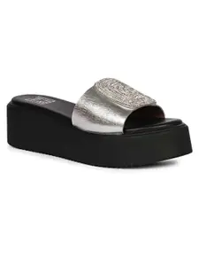 Viviblu Embellished Leather Platform Sandals