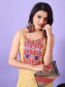KALINI Women Floral Printed Patchwork Kurta