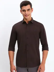 Allen Solly Men Spread Collar Solid Slim Fit Casual Shirt