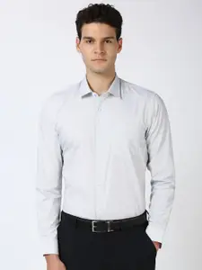 Peter England Men Spread Collar Geometric Printed Cotton Formal Shirt