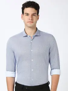 Peter England Men Super Spread Collar Geometric Printed Cotton Slim Fit Formal Shirt