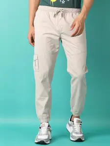 V-Mart Men Solid Cotton Cargos Trousers