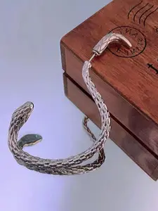 KRENOZ Silver-Plated Animal Shaped Ear Cuff Earrings