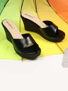 DressBerry PU Wedge Sandals