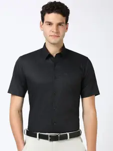 Peter England Men Spread Collar Geometric Printed Cotton Formal Shirt