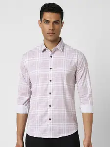 V Dot Men Spread Collar Checked Slim Fit Casual Shirt