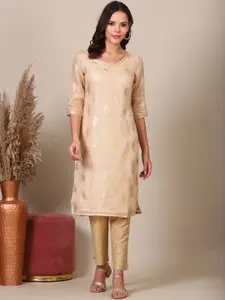 AURELIA Women Woven Design Zari Kurta