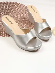 DressBerry PU Wedge Heels Sandals