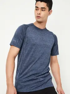 max Men Solid Round Neck T-shirt