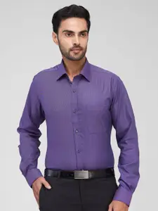 Raymond Men Spread Collar Solid Cotton Slim Fit Formal Shirt