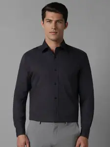 Louis Philippe Men Spread Collar Textured Cotton Formal Shirt