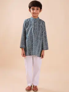 Sangria Boys Printed Pure Cotton Straight Kurta With Pyjamas