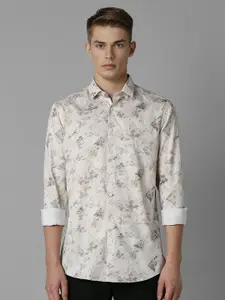 Louis Philippe Sport Men Spread Collar Floral Printed Cotton Slim Fit Casual Shirt