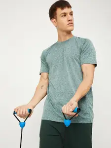 max Men Solid Round Neck Cotton T-shirt