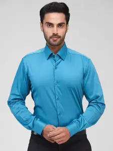 Raymond Men Spread Collar Solid Cotton Formal Shirt