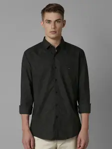 Louis Philippe Sport Men Conversational Printed Cotton Slim Fit Casual Shirt