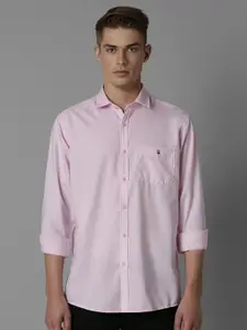 Louis Philippe Sport Men Spread Collar Solid Cotton Slim Fit Casual Shirt