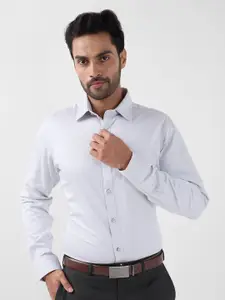 Raymond Men Spread Collar Solid Cotton Slim Fit Formal Shirt