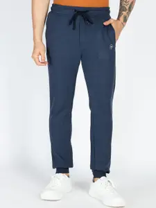 Status Quo Men Solid Cotton Mid Rise Joggers