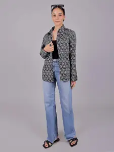 BLUEBIRD Women Classic Spread Collar Abstract Printed Oversized Casual Shirt