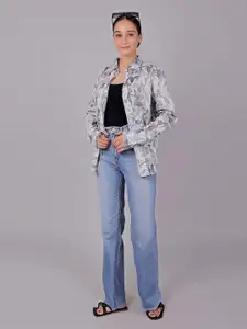 BLUEBIRD Women Classic Spread Collar Floral Printed Oversized Casual Shirt