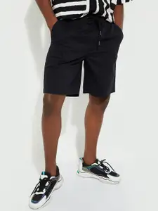 max URB_N Men Slim Fit Solid Shorts