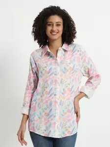 VELDRESS Women Spread Collar Floral Printed Crepe Plus Size Casual Shirt