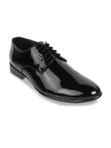 Mochi Men Solid Pointed Toe Formal Derbys