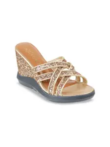 Catwalk Women Embellished Wedge Heel Sandals