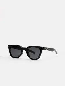 THE BEAR HOUSE Men Wayfarer Sunglasses