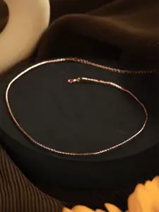 SARAF TRENDZ Anti-tarnish Silver-Plated Necklace