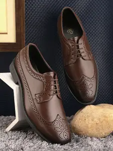 House of Pataudi Men Textured Round Toe Formal Brogues