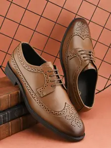 House of Pataudi Men Textured Round Toe Formal Brogues