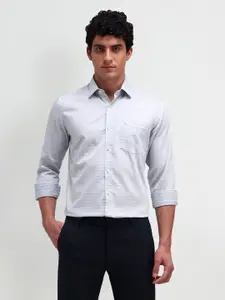 Arrow Men Modern Spread Collar Micro Checked Cotton Slim Fit Formal Shirt