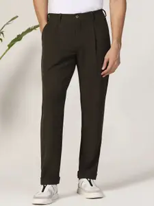 Blackberrys Men Relaxed Straight Leg Pleated Trousers