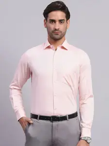 Monte Carlo Men Spread Collar Textured Cotton Casual Shirt