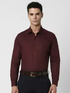 Van Heusen Men Spread Collar Solid Cotton Formal Shirt