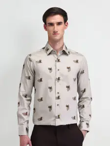 Arrow Men Comfort Spread Collar Conversational Printed Cotton Slim Fit Formal Shirt