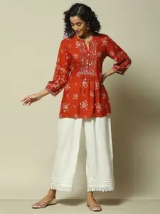 Rangriti Women Floral Printed Mandarin Collar Kurta